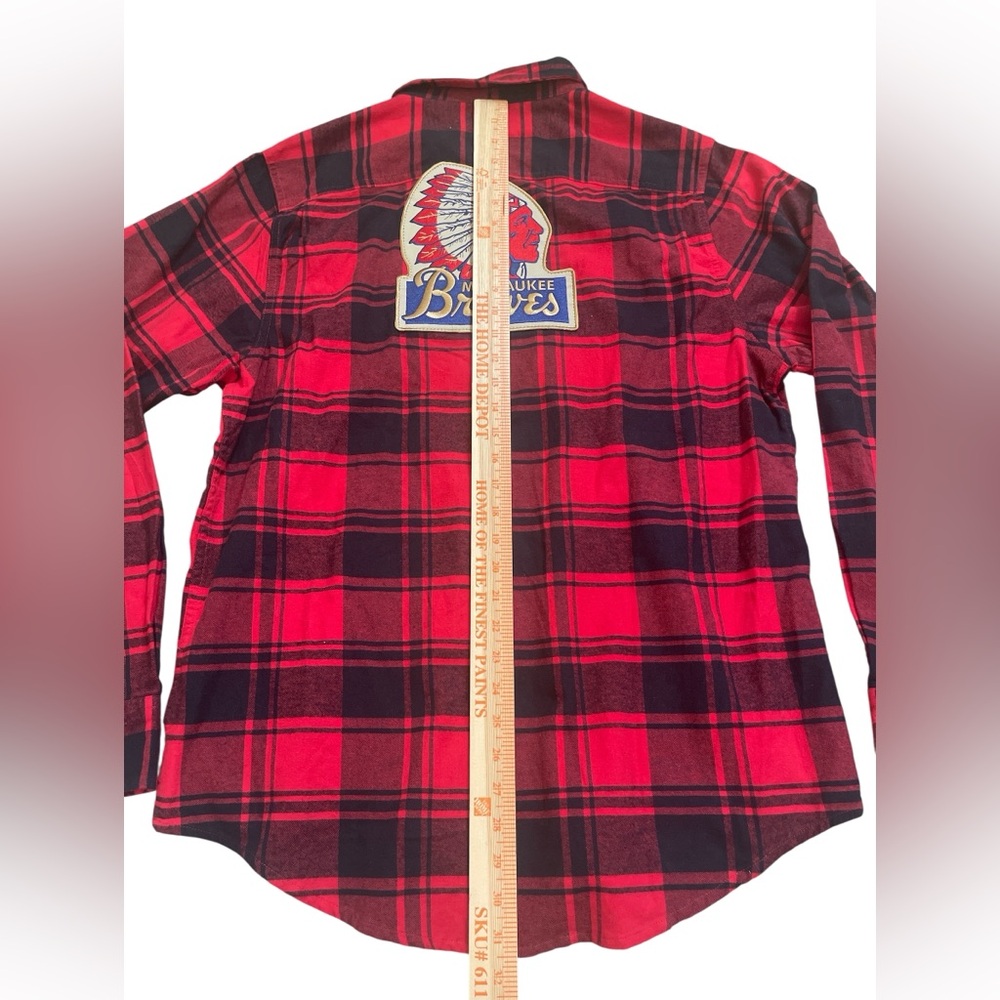 Men's Angry Minnow Milwaukee Braves Red Flannel Shirt - Picture 5 of 7